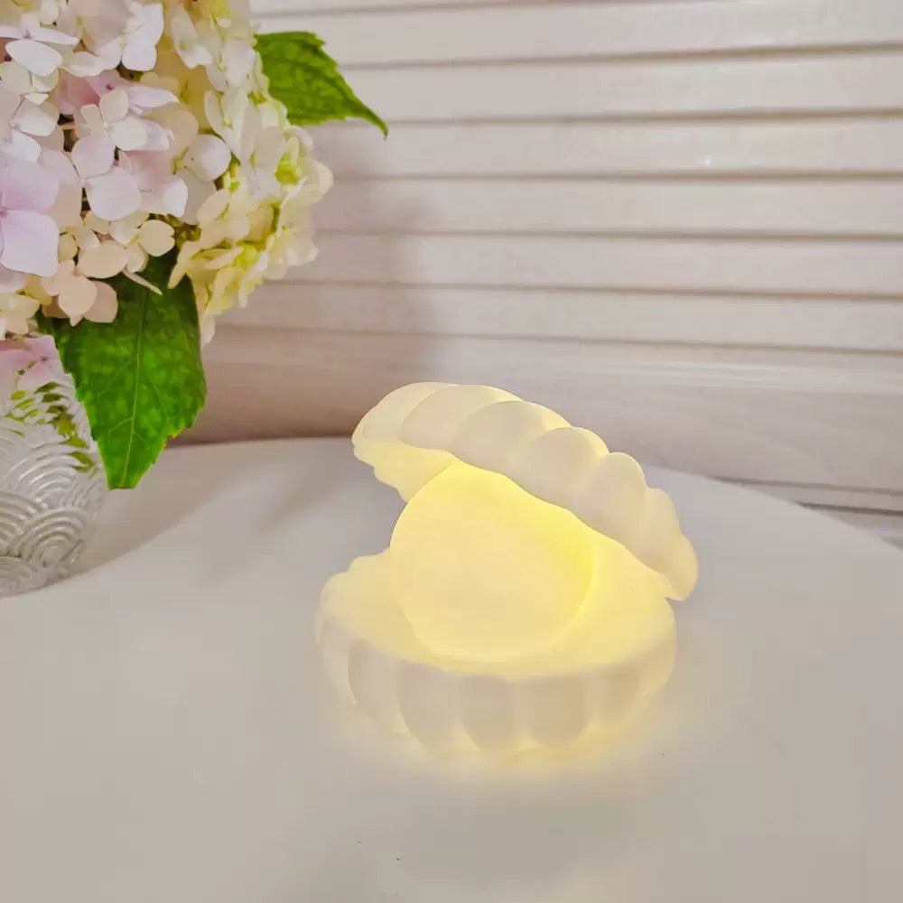 Pearl Shell LED Night Light – Cute Decorative Table Lamp