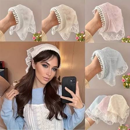 Women’s Vintage Lace Head Scarf – Bandana